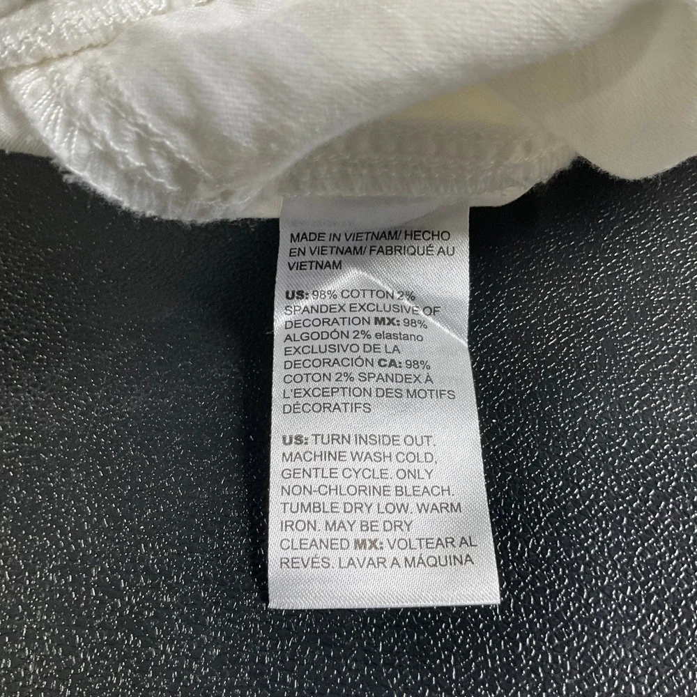 Chicos Women's‎ White Pants Size 2 (US L) Cropped Eyelet Details Vacation Cruise - Picture 9 of 13